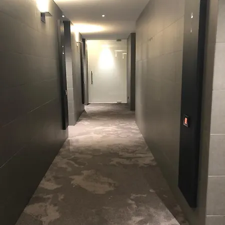 Apartment Number House - Number 15 *